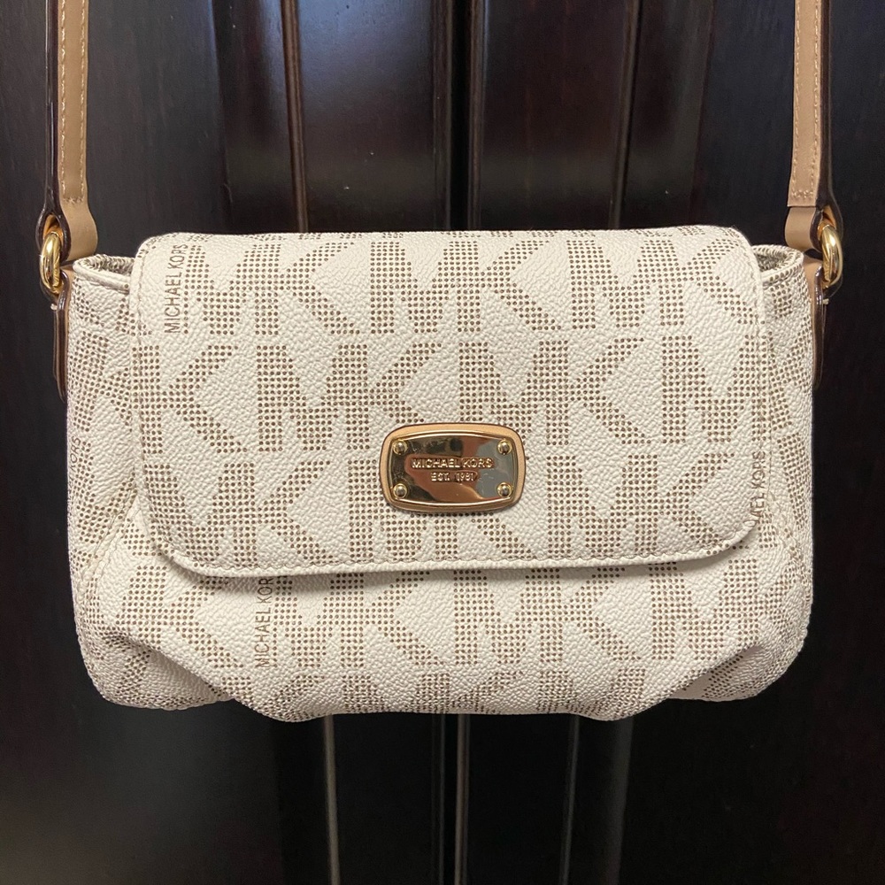 Michael Kors jet set flap crossbody vanilla